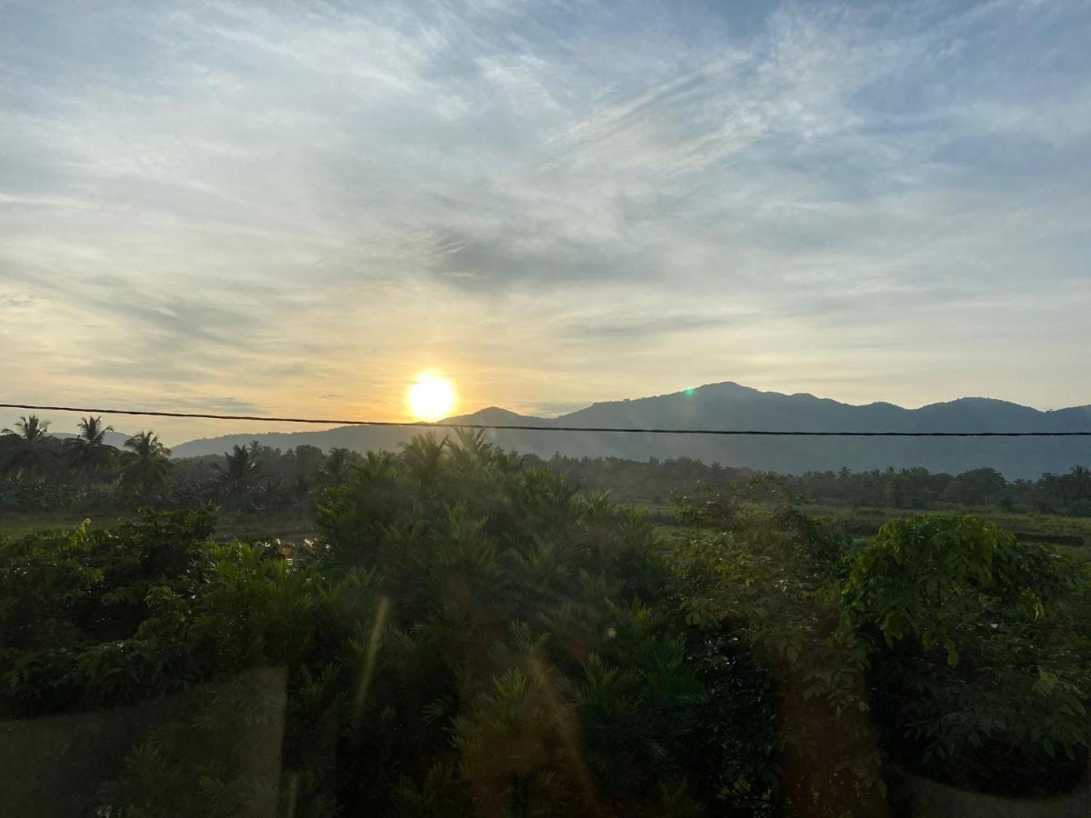 Ridge Boundary View Apartment ดัมบูลลา ภายนอก รูปภาพ